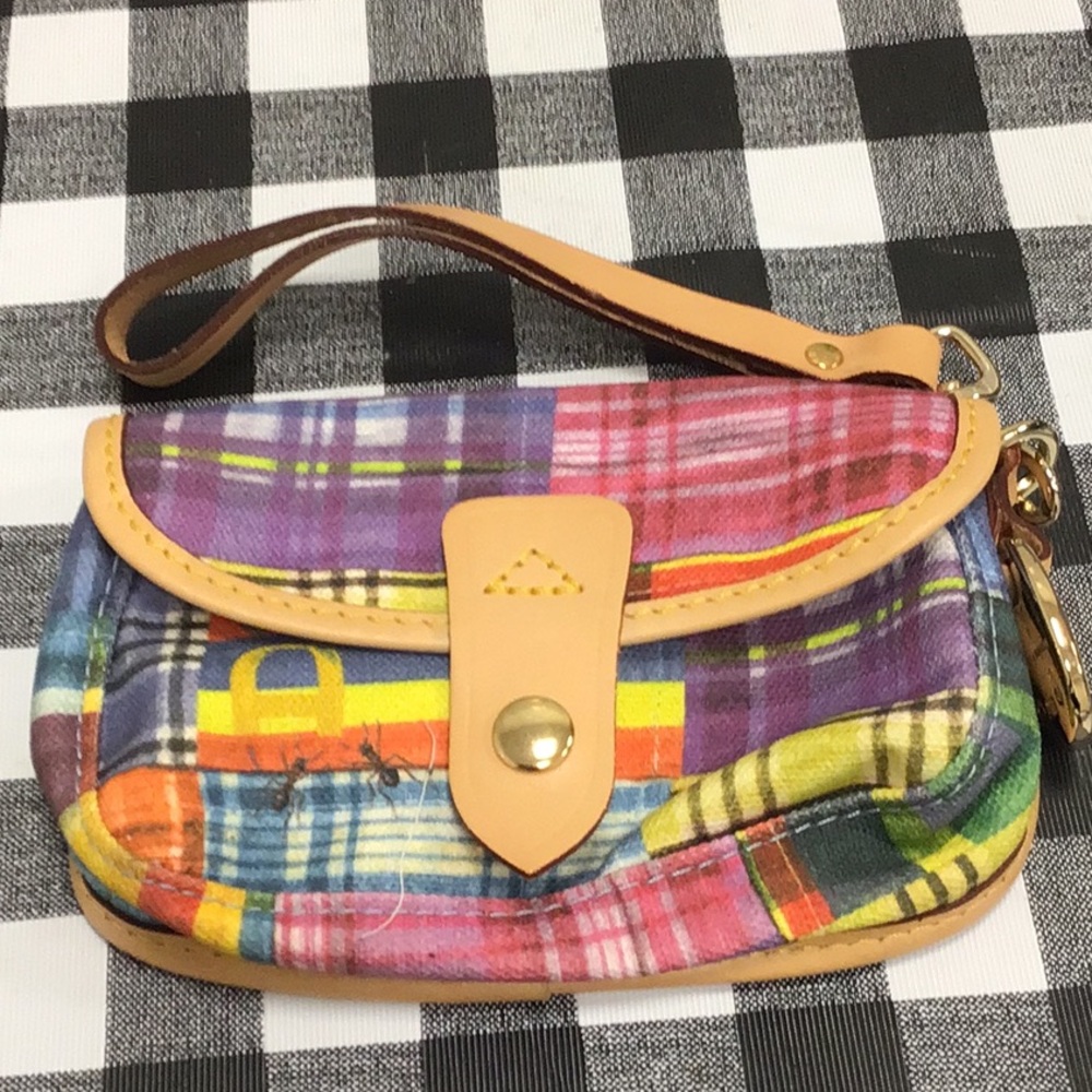 Dooney & Bourke wristlet